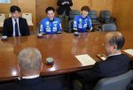 リベッツ 悲願のリーグ優勝へ意欲　監督や選手、岡山市長を表敬訪問