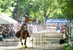 人馬一体の技、参拝者魅了　京都・下鴨神社で流鏑馬神事