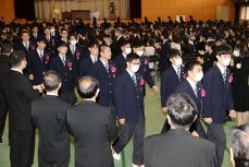 岡山県内の公立高４５校で卒業式