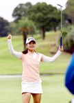 女王１８歳桜井 笑顔「満開」　レディース杯ゴルフ決勝Ｒ