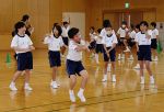 ブレイキン 体育導入へ指導法模索　岡山大付属小 県協会から講師派遣