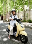 「スクランブル」タブー破ってバイク運転　イラン女性の権利意識向上　反スカーフデモ契機に