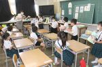 岡山市立小中学校で始業式　夏休み短縮、早めの新学期