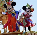 ミニーマウスのスカートめくる　パレードで、ディズニー謝罪