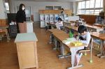 岡山市立小で児童一時預かり開始　教職員見守り、自習や外遊び