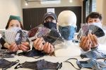 デニム生地…手作りマスク５０種　岡山のカフェで販売会