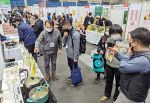 地酒や化粧品 バイヤーへＰＲ　岡山で商談会 １５０社・団体出展