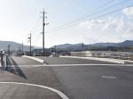 倉敷・真備 有井橋の架け替え完了　２６日開通、決壊の堤防より高く