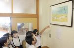 笠岡の小中に竹喬の木版画展示　美術館企画、子どもに魅力伝える