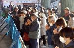 初詣 地震被災者の無事祈る姿も　岡山、広島県内の寺社