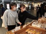 「パンのまち」から伯備線で直送　岡山駅、総社３店の人気商品販売