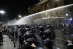 ジョージア、デモ隊と警察が衝突　野党支持、首都トビリシ