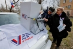 ロシア占領地で武装兵が投票強制　住民「うその選挙に意味ない」