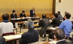 笠岡市長２、市議２６陣営が出席　ダブル選 立候補予定者説明会