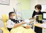 協力に感謝 献血者にマスク贈る　Ｘマスで岡山県学生推進連企画