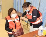 集団接種向け手順を確認、矢掛町　コロナワクチンで模擬訓練