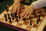 「健常者とも互角に対戦」目が不自由でも楽しめるチェスや囲碁　アジアパラ大会の競技に…でも日本では選択肢乏しく盲学校ではオセロばかり