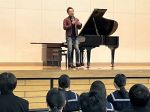 「諦めなければ夢はかなう」　ピアニスト西川さん 八浜中で講演
