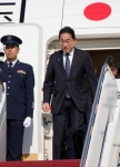 日米韓、大統領山荘で首脳会談へ　首相、米首都近郊に到着