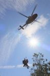 玉野で滑落事故想定し救助訓練　市消防本部と県航空隊 連携を確認