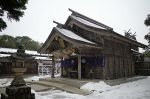 「卯年」に雪の白兎神社へ　リコーＧＲで片手撮り