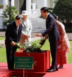 天皇陛下「友好親善の発展願う」　インドネシア大統領と共に