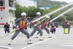 岡山で県消防操法大会　２４チーム 放水など訓練成果披露