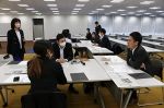 新聞使い伝わりやすい話し方学ぶ　岡山で保険代理店社員が研修
