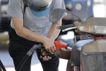 原油先物、７万４０００円突破　年初来高値、ガソリン上昇も