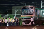 ＪＲ東海道線、運転を再開　電柱接触事故で２人負傷