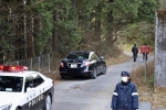 切断遺体遺棄疑いで逮捕　男ら数人、栃木県警