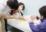乳幼児接種 岡山県内０.６８％　コロナ、副反応懸念 保護者に迷い