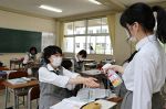 岡山県立学校 １カ月ぶり再開　感染予防徹底、学習遅れ取り戻す