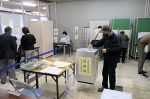 玉野市議選 期日前投票始まる　有権者次々 意中の候補に１票