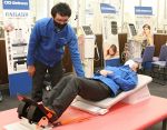 寝たまま下肢運動できる機器　オージー技研、リハビリ用に開発