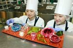 ケーキ、すし…学びの成果見て　西日本調理製菓専門学校が披露へ