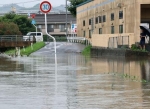 日本海側で大雨、１人不明　島根県に線状降水帯発生