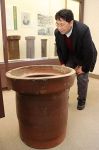 伝統つないだ立役者「備前土管」　市歴史民俗資料館で２０本展示