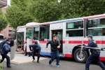 バスに刃物男、制圧訓練　警視庁と神奈川県警合同