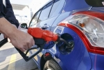 ガソリン代補助延長へ　夏まで視野、家計支援