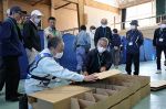 島根原発の重大事故に備え訓練　松江市民が玉野へ 避難所を開設