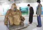木の彫刻や絵画 動物の姿生き生き　岡山で３０日まで企画展