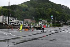 岡山県内 大雨で在来線などに乱れ　国道５３号 落石で一時通行止め