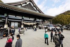 岡山市内の寺社 人出は大幅減　電子決済のさい銭、ひしゃく撤去