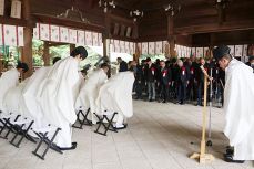 戦没者５万６７２７人の冥福祈る　岡山県護国神社で秋季慰霊祭