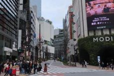バブル期に若者があふれた渋谷公園通り「モノを売るんじゃない」堤清二の消費哲学を具現化した街