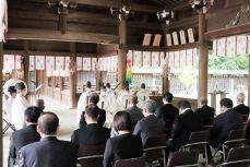 戦没者５万６７２７人の冥福祈る　岡山で県秋季慰霊祭
