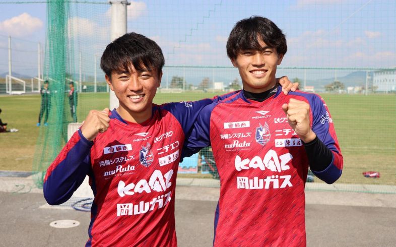インタビューに答えてくれた田中選手（左）と本山選手