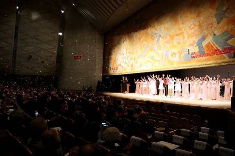 岡山市民会館が閉館 別れ惜しむ　文化ホールも 合同で記念式典