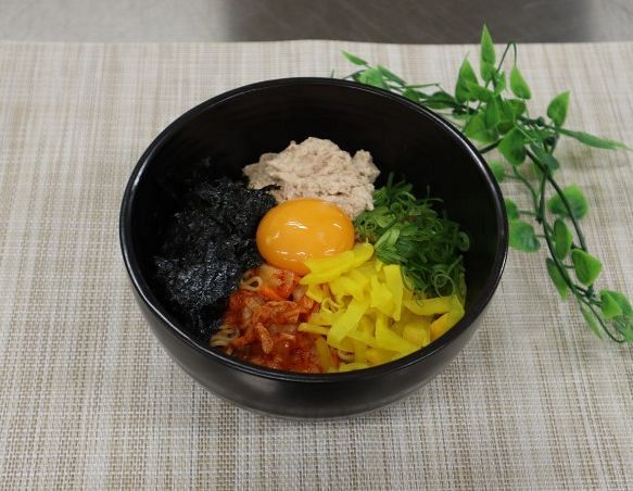 即席麺コンテスト 土居さん最優秀　韓国風まぜそば、完成まで１０分